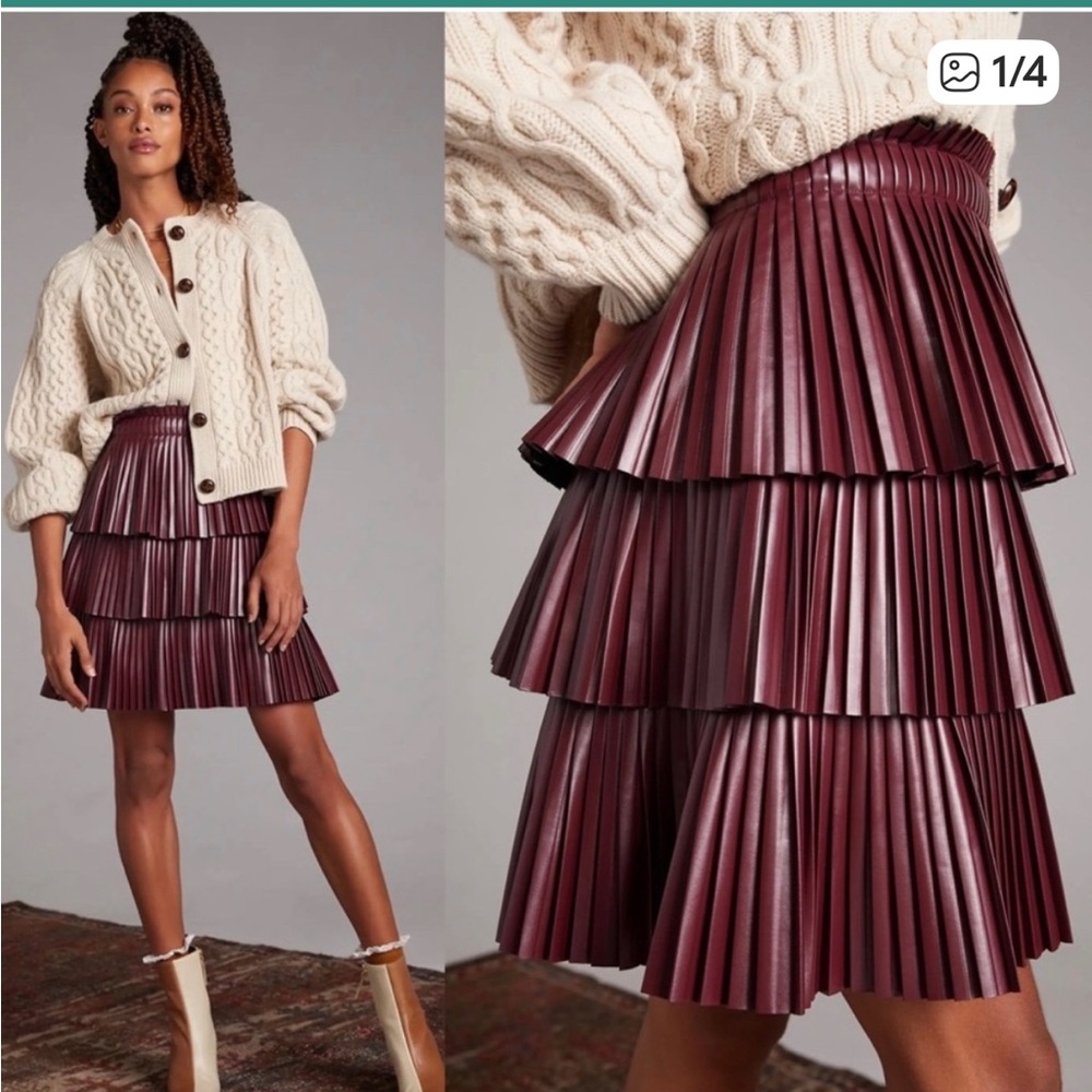 ✨Anthropologie (NWT) Mare Tiered Faux Leather Mini Skirt Burgundy Size S✨